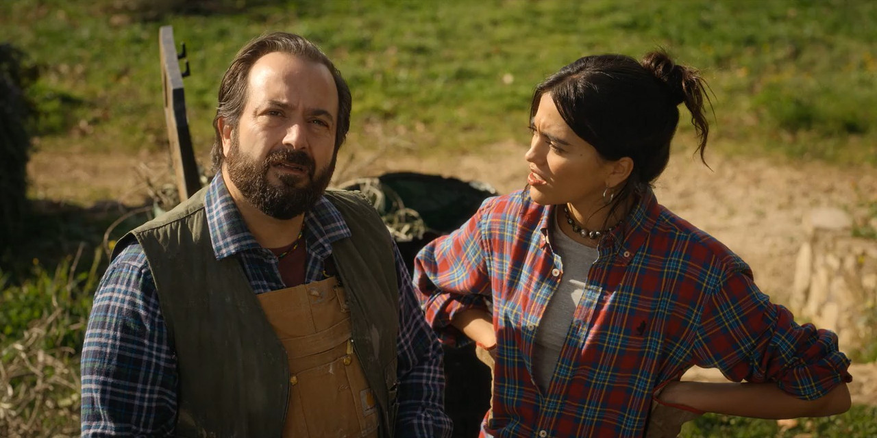 La Dolce Villa 2025 WebRip [Hindi + English] 480p, 720p ESub Screenshot
