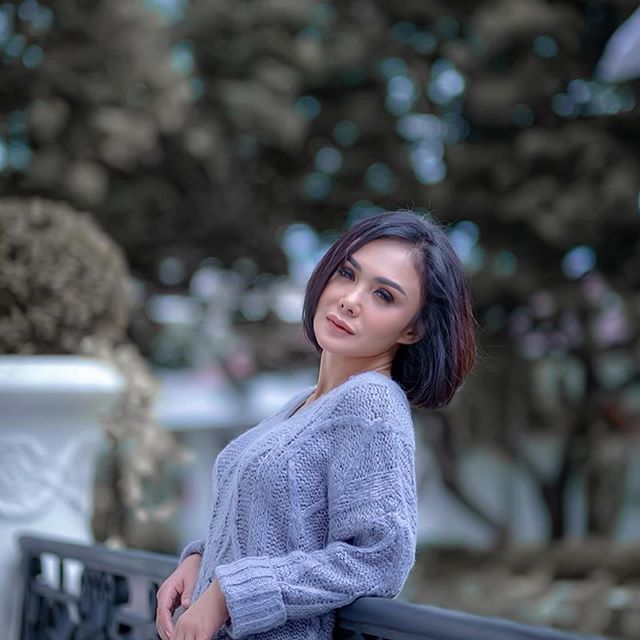 Hampir berusia 50 tahun, penampilan 7 seleb Tanah Air ini awet muda