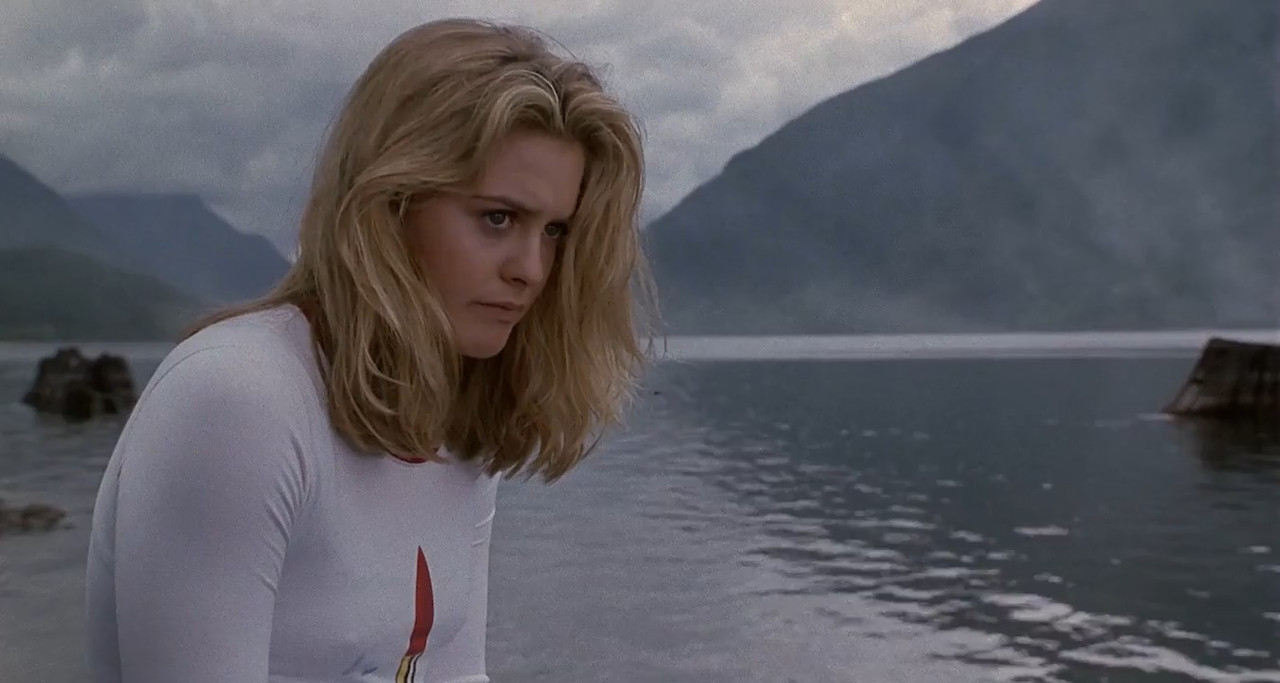 Excess Baggage 1997 BluRay [Hindi + Tamil + English] 480p, 720p ESub Screenshot