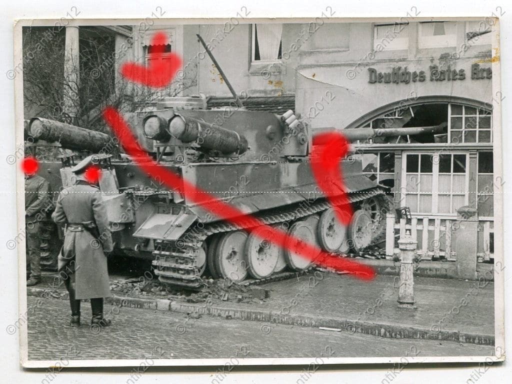 Foto, Tiger Panzer mit Flüssiggas, Nachlass schw