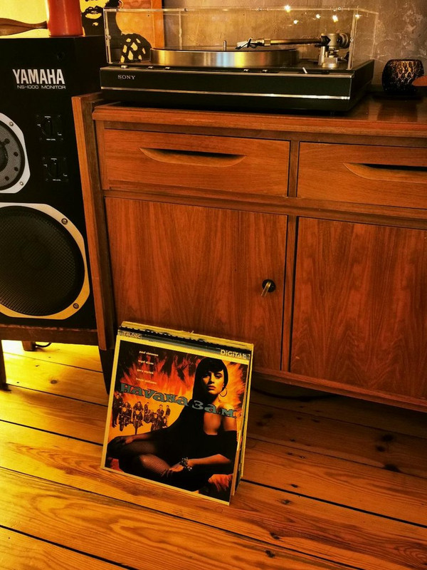 1842556F-9B69-4175-B2CD-F467F4881C4E