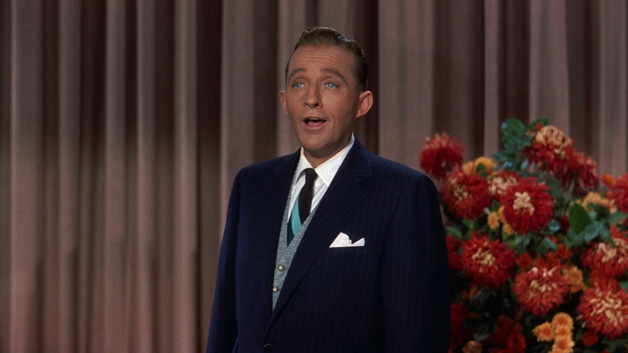 White Christmas 1954 (1080p x265 10bit Tigole).mkv_snapshot_01.4