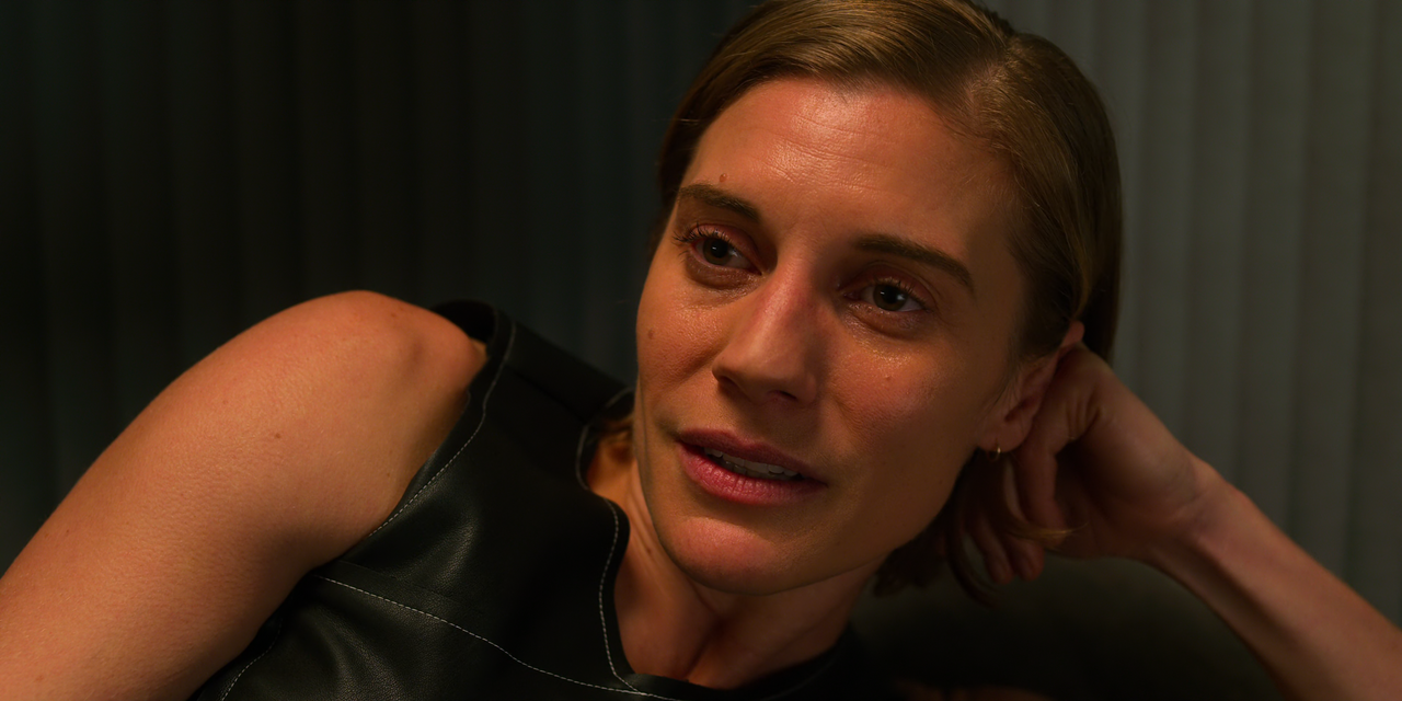 Another Life (2019) S01E08 (2160p NF WEB-DL H265 SDR DDP Atmos 5.1 English - HONE).mkv_snapshot_27.0