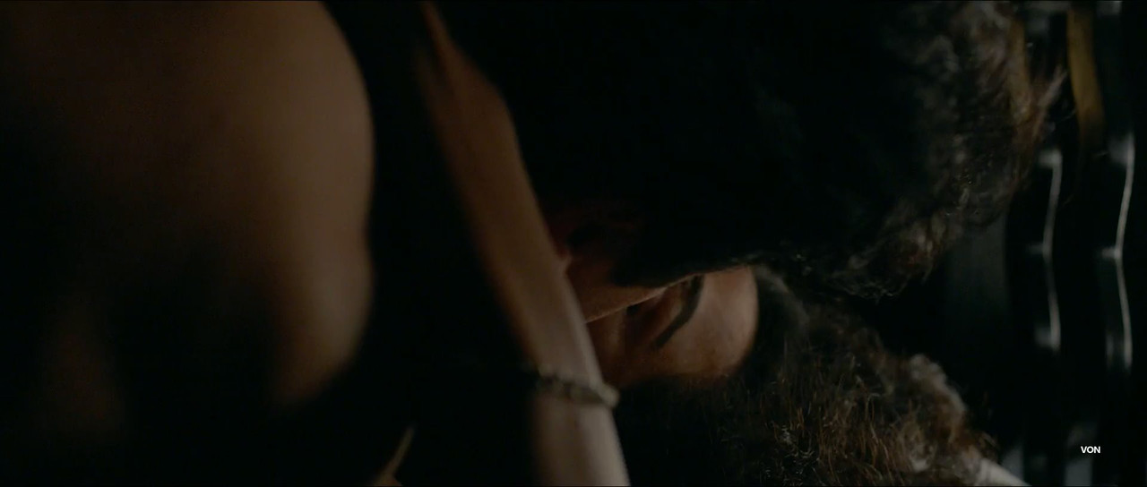 Ghawre Bairey Aaj.2019.1080p.mkv_snapshot_07.38_[2021.08.01_11.14.52]