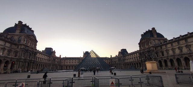 París: Exposición Jacques-Louis David, Sargent, Greuze y Georges de la Tour - Blogs de Francia - Exposiciones dos días antes del robo en el Louvre. (1)