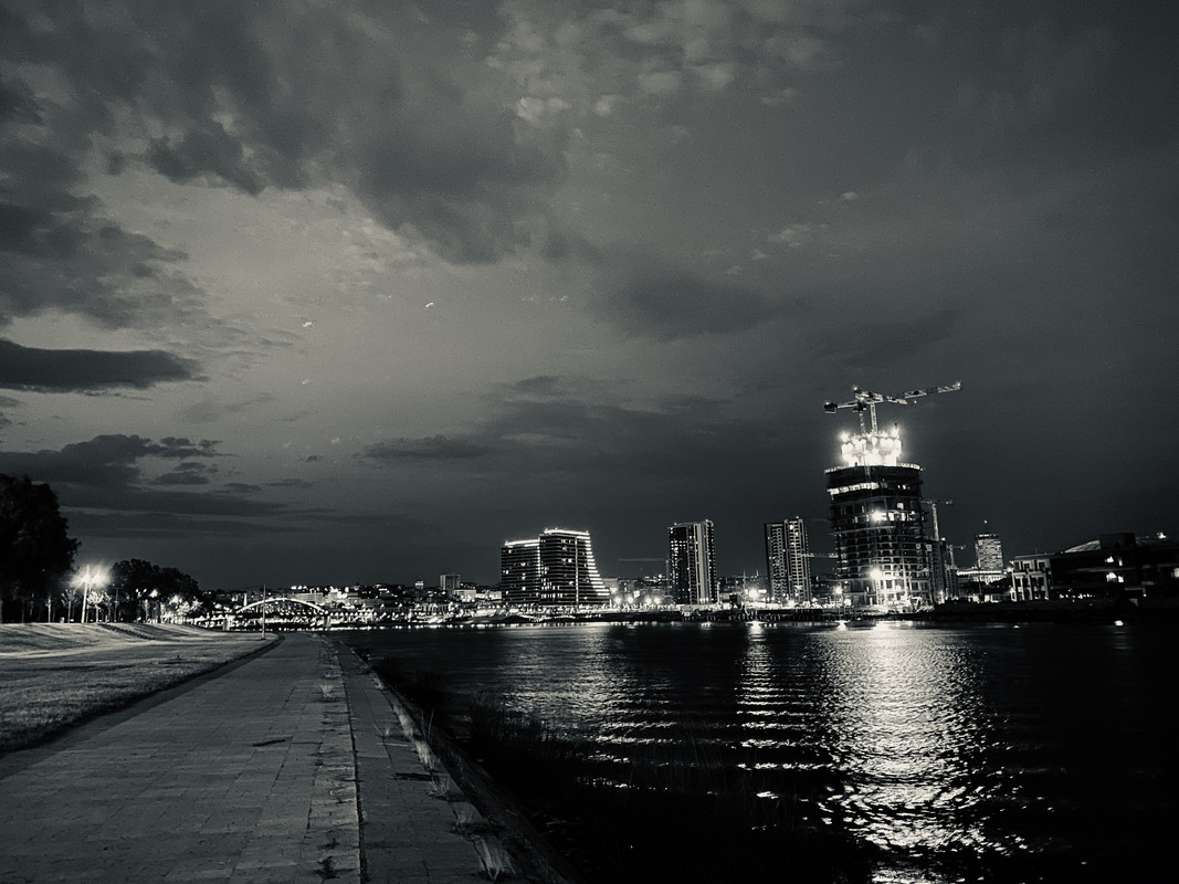 8FEF5E71-BAF8-414A-B63B-4AE3217B72F0