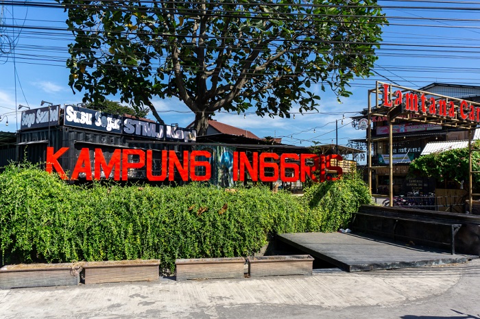 Kampung Inggris di Kecamatan Pare, Kabupaten Kediri, Jawa Timur.