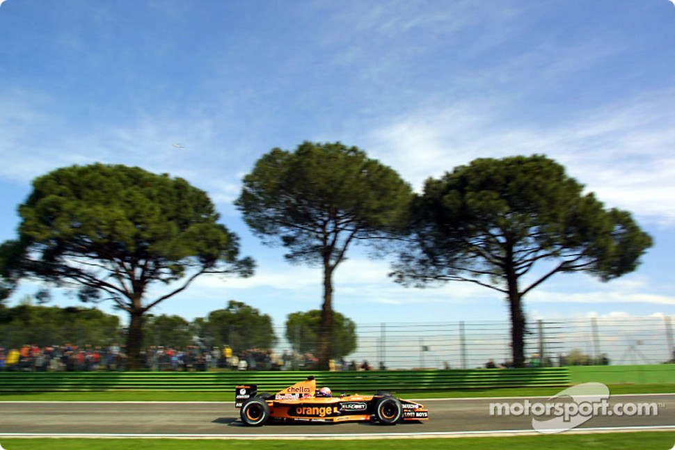 Temporada 2001 de Fórmula 1 F1-san-marino-gp-2001-enrique-bernoldi-1