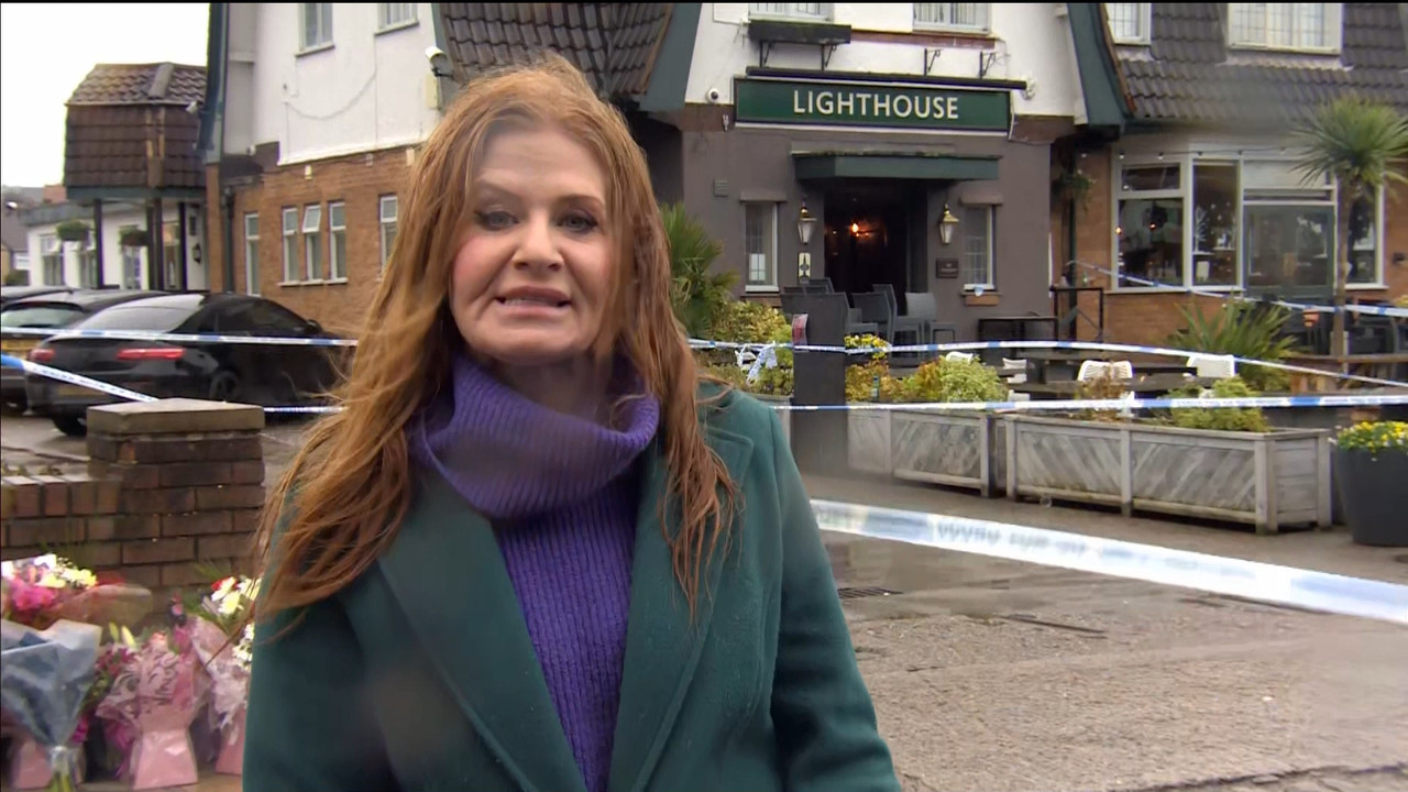 12.27 - 12.55.00 - ITV News Granada Reports. All the latest news, spo....ts_snapshot_05.02.098