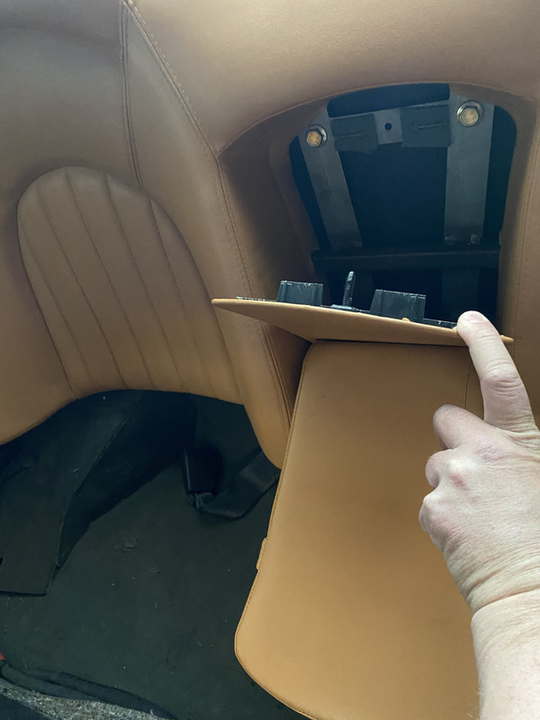 C0255895-78CF-40DD-A5C5-EA313C2E4CB3