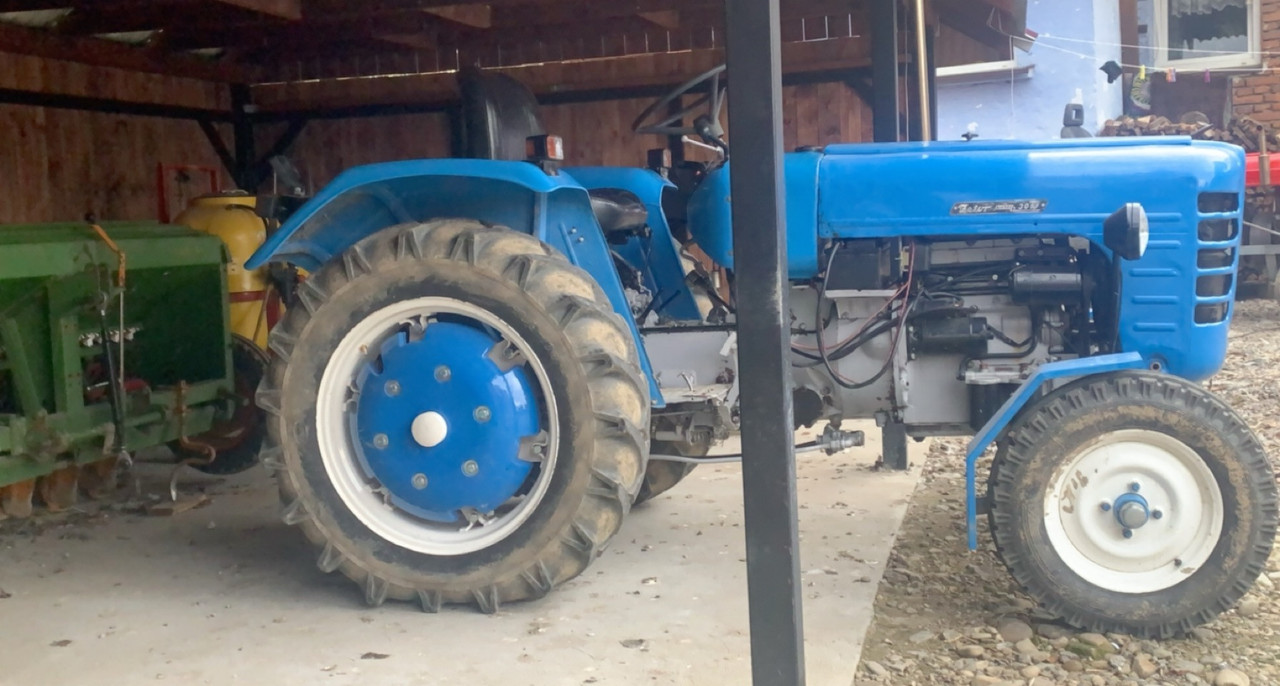 21F342C4-D5F4-452E-B90B-98F7DF3926EF