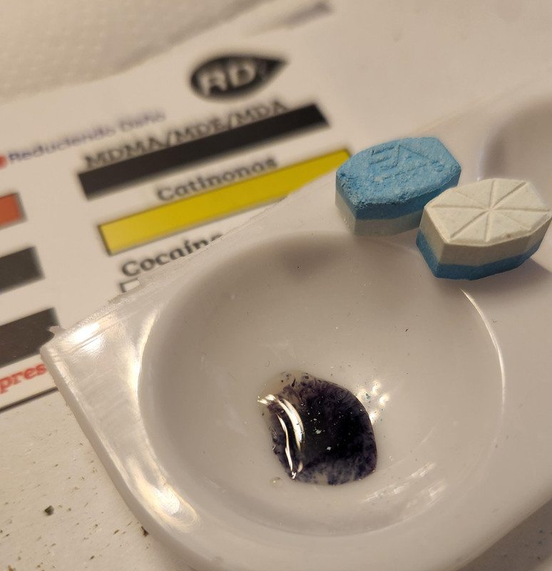 ea-sports-bicolor-celeste