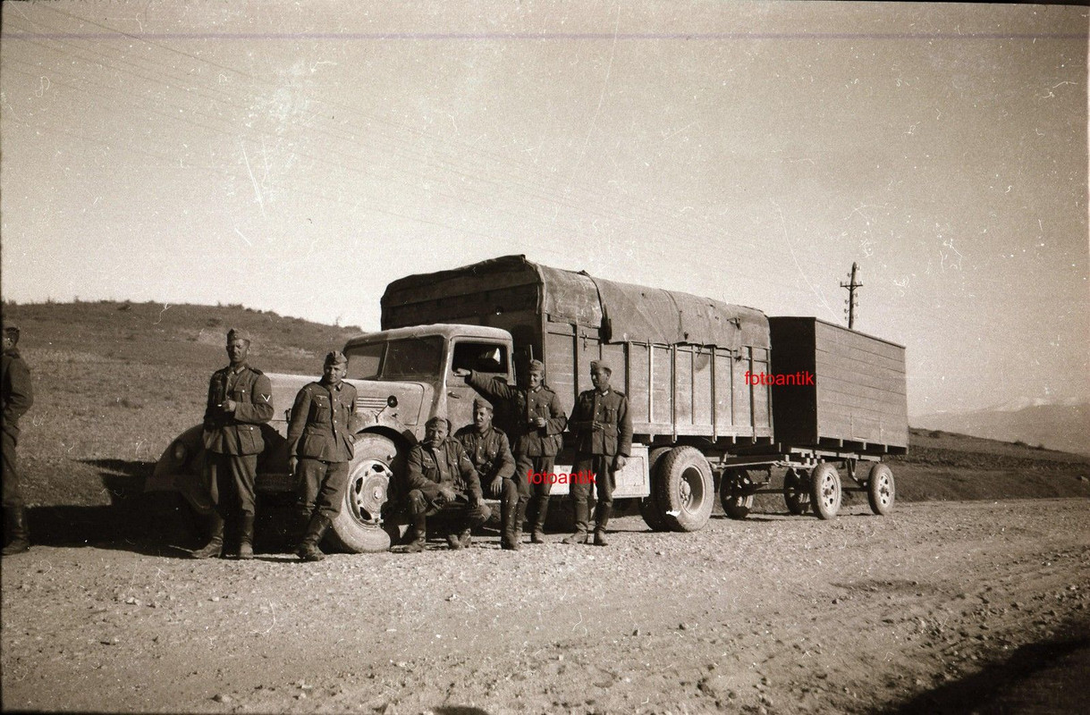 Balkan, WH Fahrzeug mit Anhänger, Soldat, Unifor