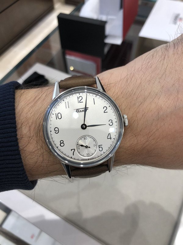 D2436F93-1C30-43C5-8AB1-498E18CBF3A8