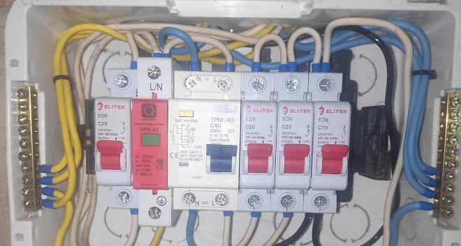 Manutenção em quadro elétrico