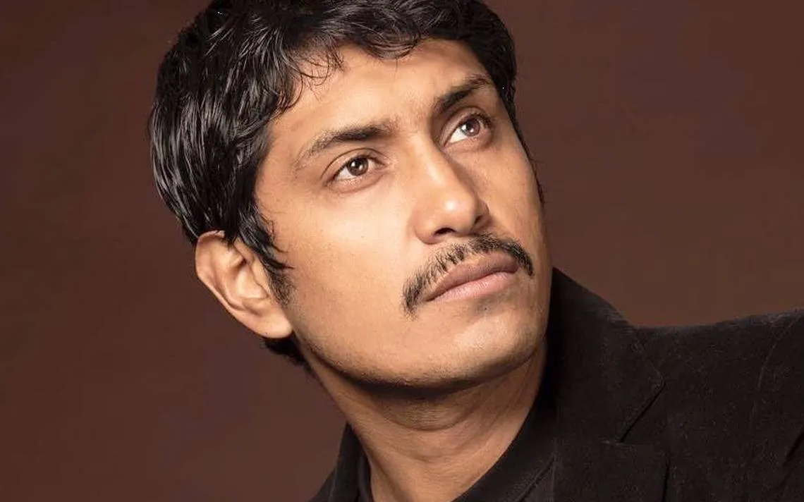 Tenoch Huerta ya tiene novia, tenemos las pruebas