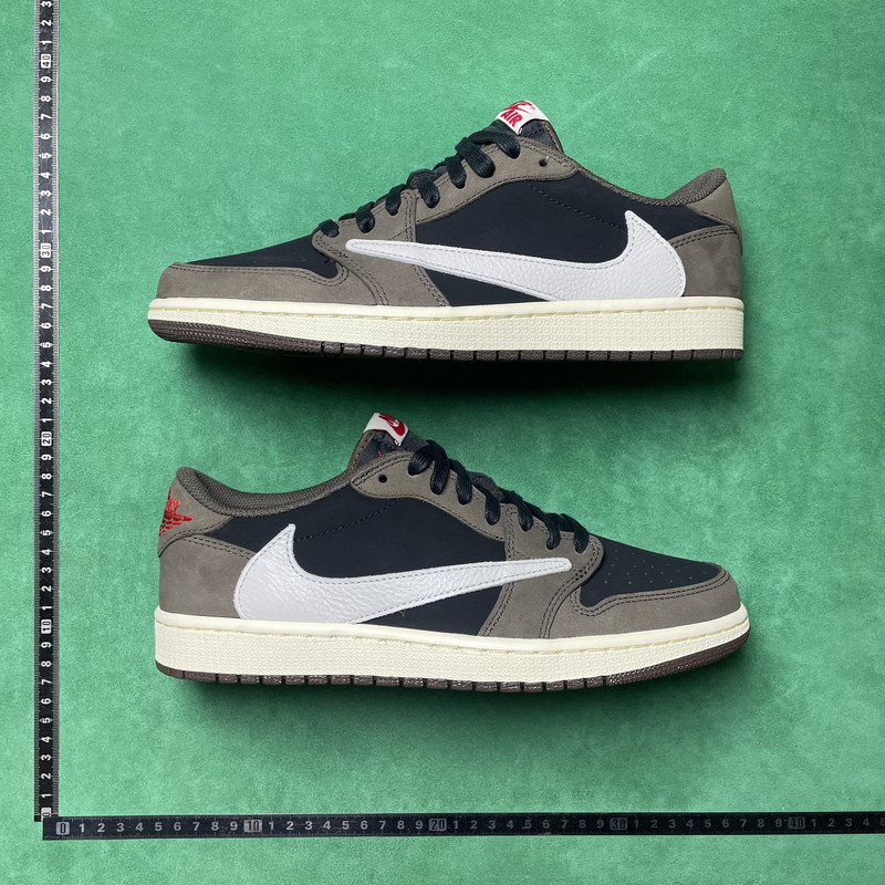 Travis Scott x Jordan Air Jordan 1 Low OG