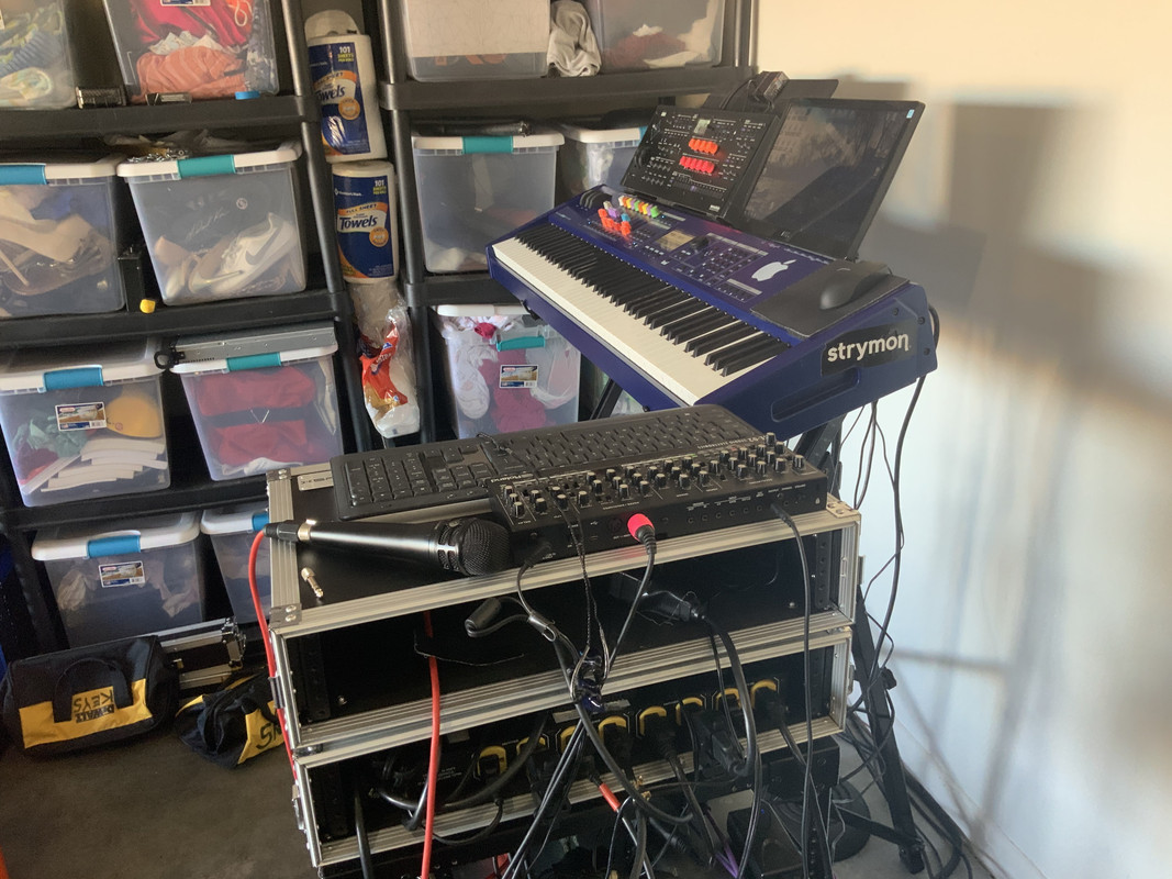 10F22203-8360-4E08-8388-319958B60C55