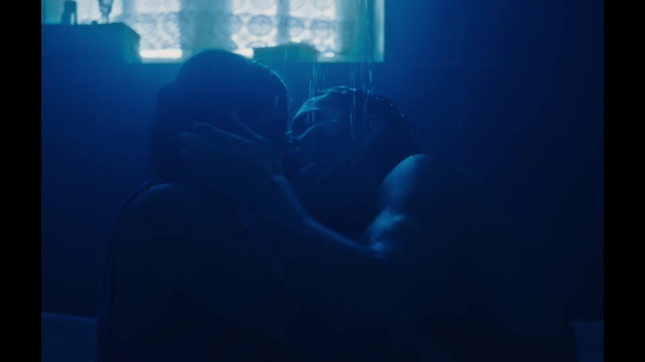 [Image: vlcsnap-2025-12-21-22h13m28s775.png]