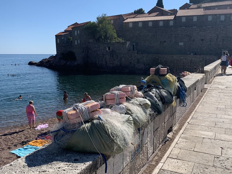Balcanes - Apulia - Blogs de Europa - Hacia el sureste de Montenegro: Petrovac y Sveti Stefan (13)