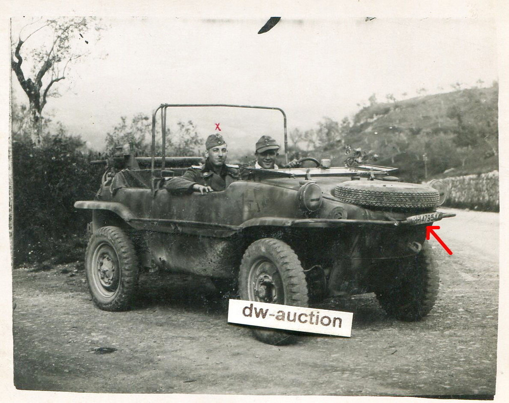 Schwimmwagen von Sturmgeschütz Abt. 667