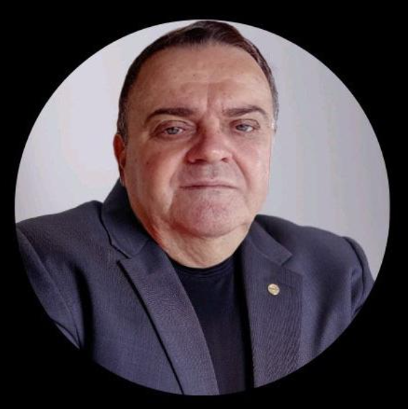 Foto de Luiz Zacca, especialista em prospecção ativa B2B