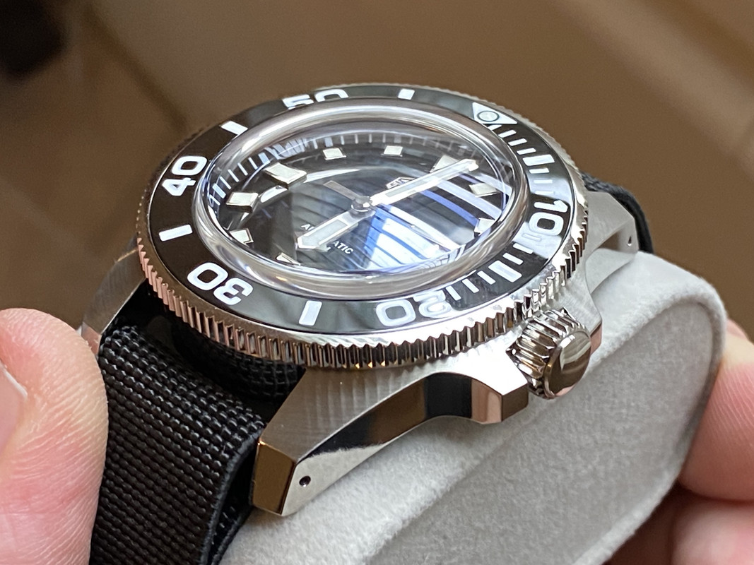 6661002B-934C-4D8A-9AFF-80323872A717