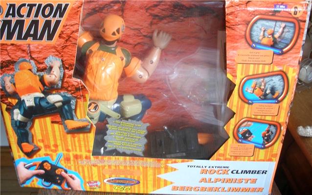 Extreme Sports figures, carded sets and vehicles.  54025732-0069-4155-9789-25901-E6-DC903