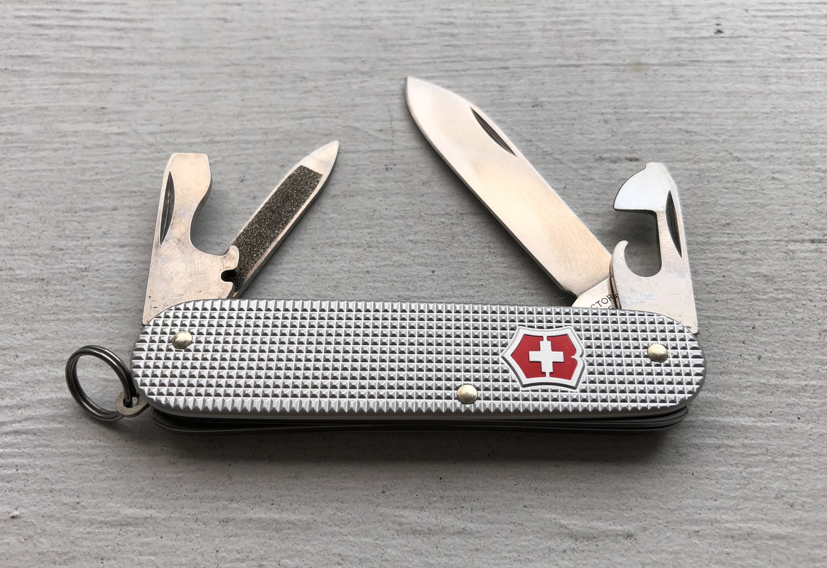 Victorinox_ALOX_Cadet.jpg