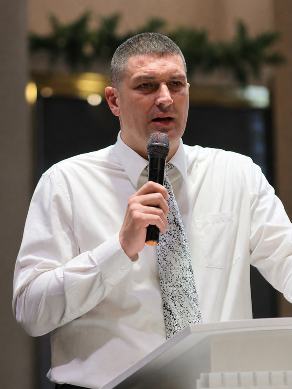 Pastor John John Lambeth