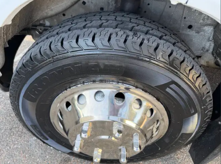 Vehicle thumbnail 30