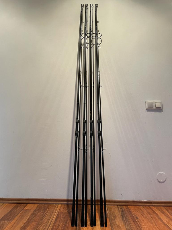 521447E4-98C7-4F0D-94BB-7213701A56ED