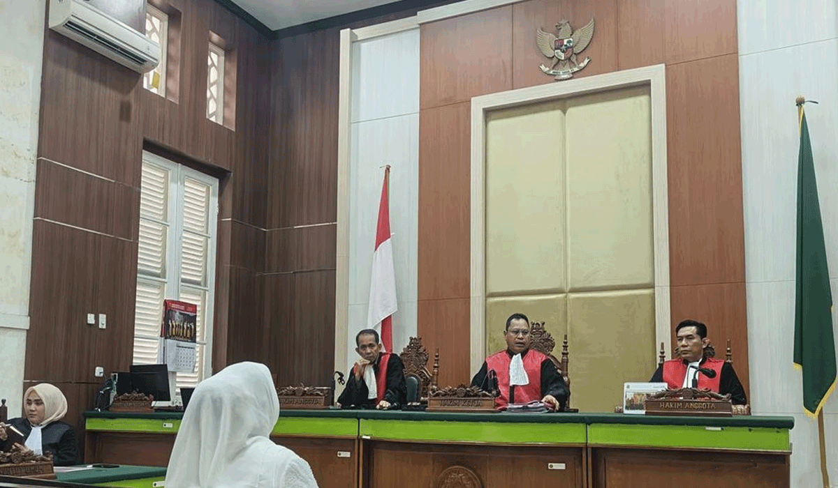 Tuntutan Jaksa & Pertimbangan Hukum