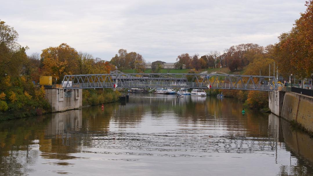 [Bild: 011125-111818-402b.jpg]