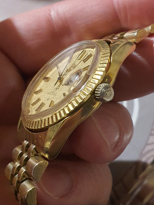 DD0C780D-D694-4D25-BF38-7165AEDE1960