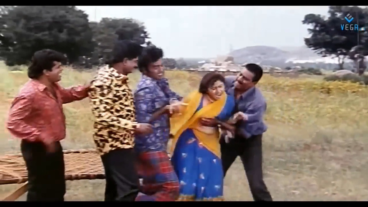 Dolly Minhas Palviahgam Avi - Villains Troubles a Women_4MxpygcjgQs.mp4_20220519_114825.017