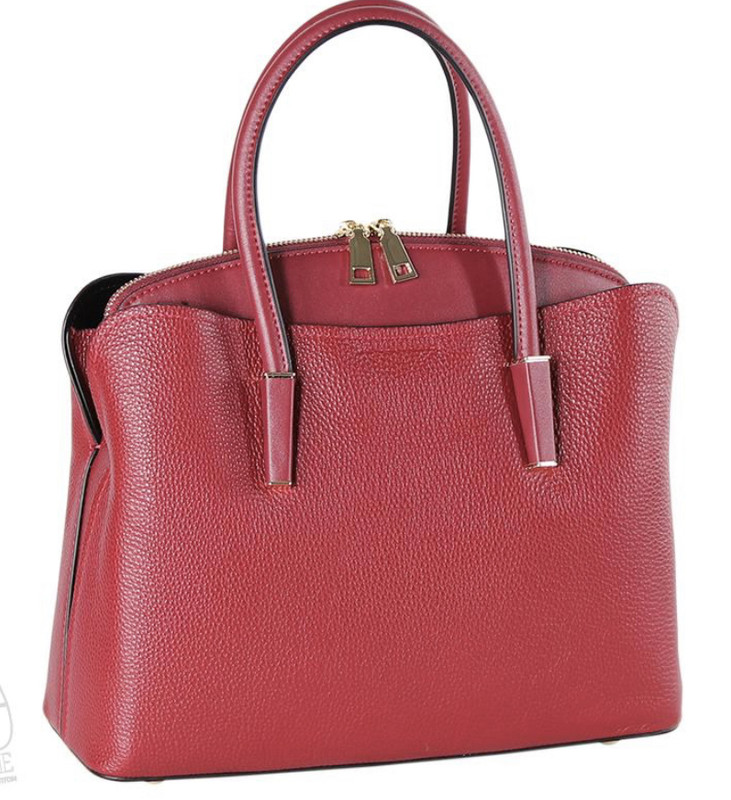 C7D70257-F336-4BCB-A542-2D859907773C