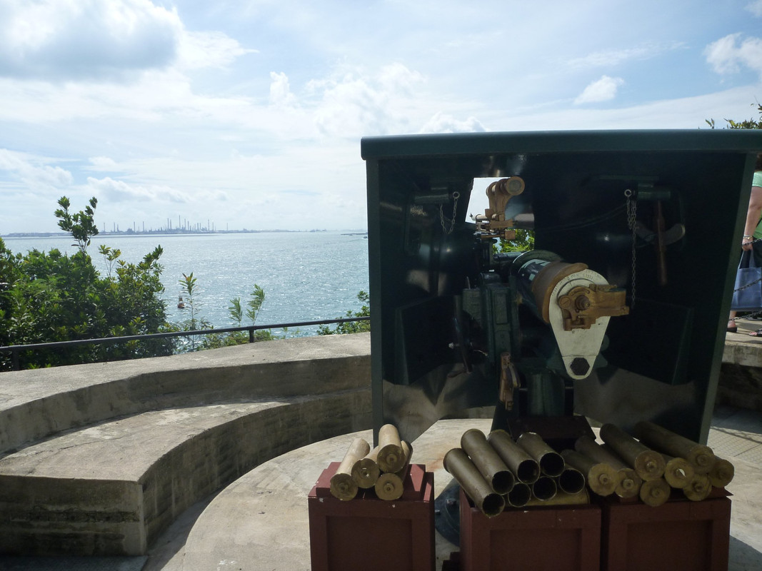 Fort_Siloso_-_Sentosa_Island,_Singapore_(4374802169)