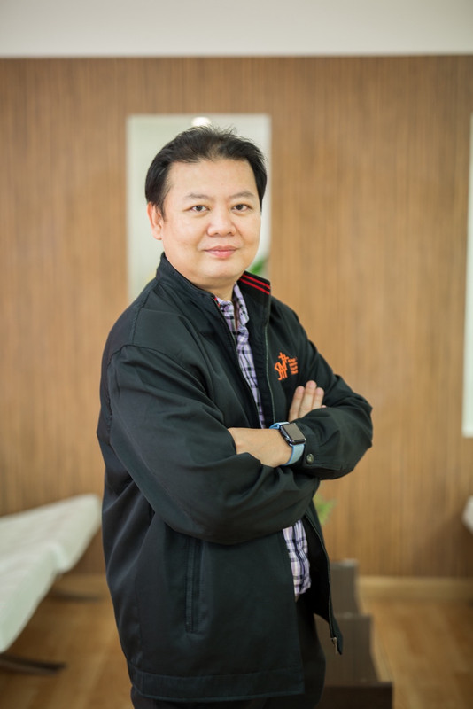 รศ. ดร.วีรชาติ ตั้งจิรภัทร