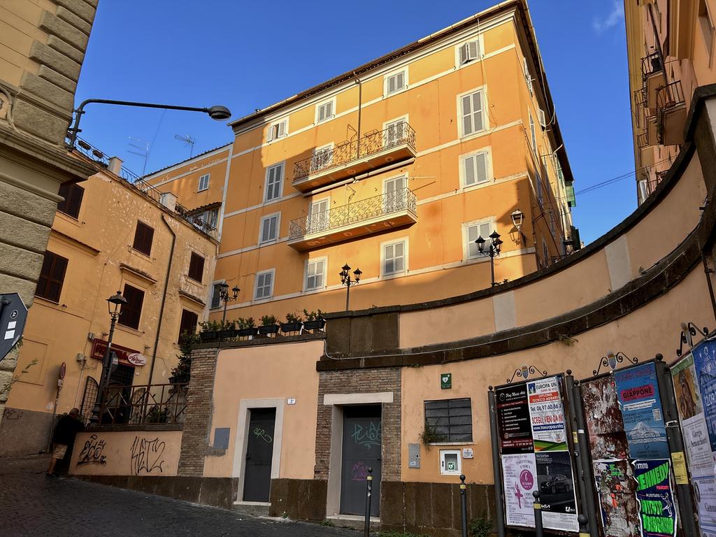 Жаркий сентябрь на побережье Тирренского моря.