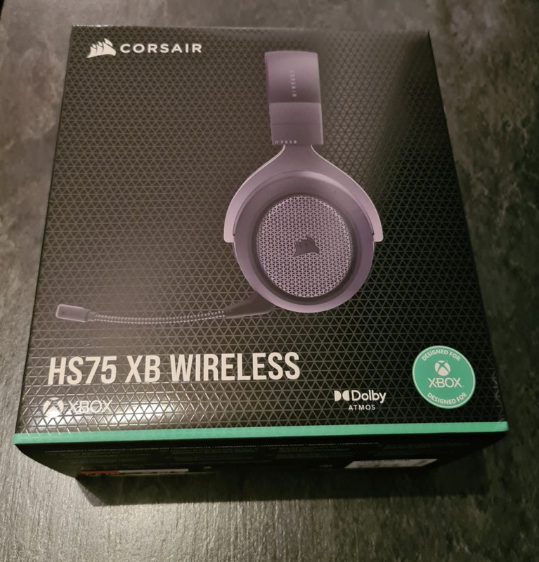 https://i.postimg.cc/bwvQVvKs/corsair-hs75-4-982x1024.jpg