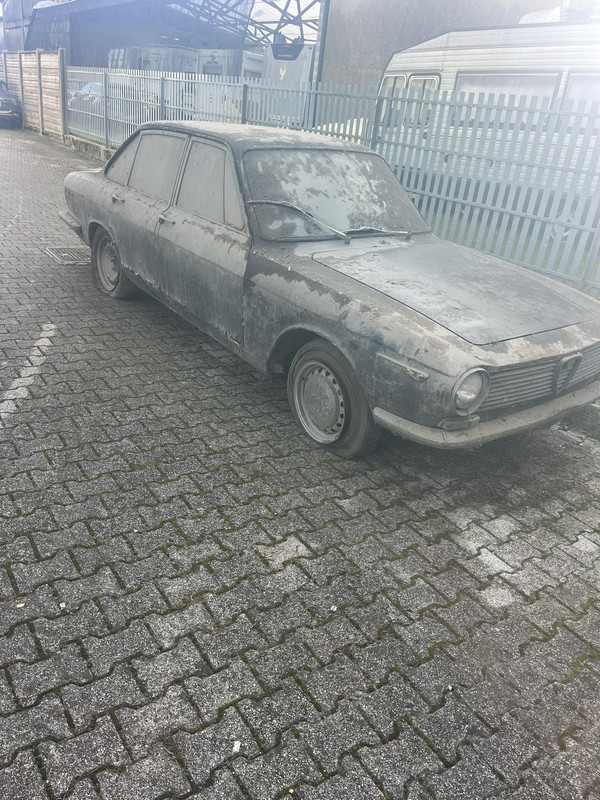 5770388 287 n