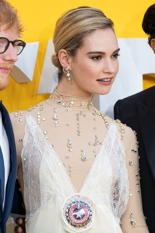Lily-James-UpskirtSTARS.com (26)