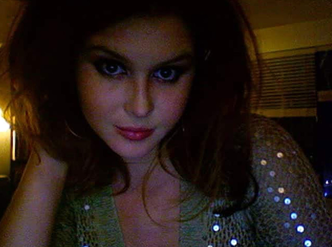Renee-Olstead-nude-Scandal-Post-20