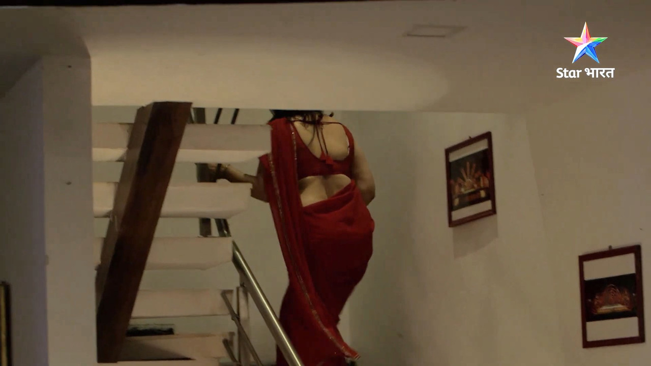 Falguni rajani hot in red saree showing big breast,ass.mp4_snapshot_00.38.638