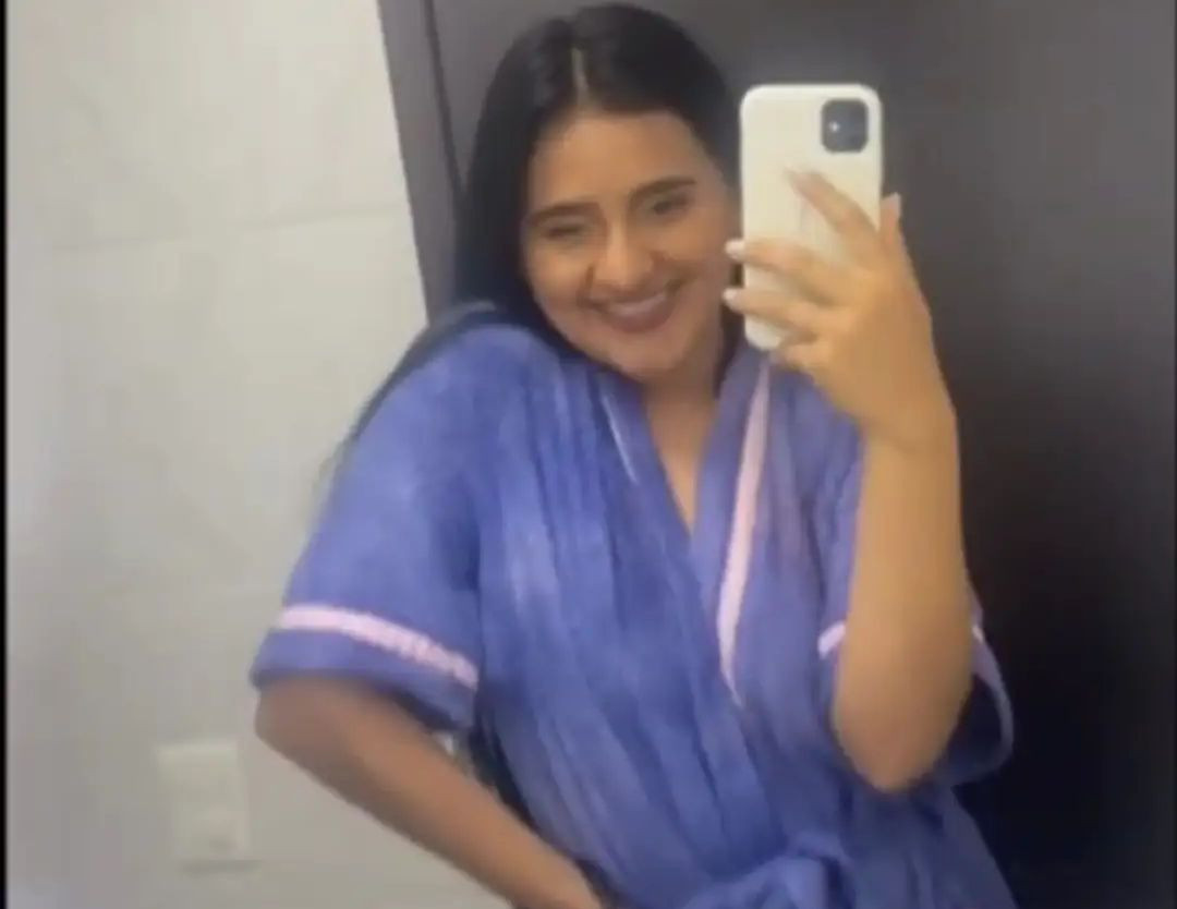 Tamil nude lady shows her naked body in MMS video