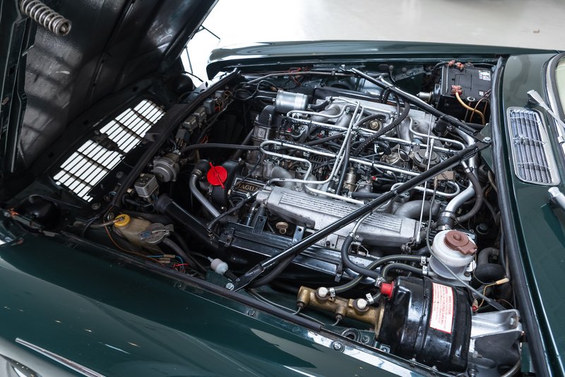 [Image: Jaguar-XJ-12C-groen-8006.jpg]