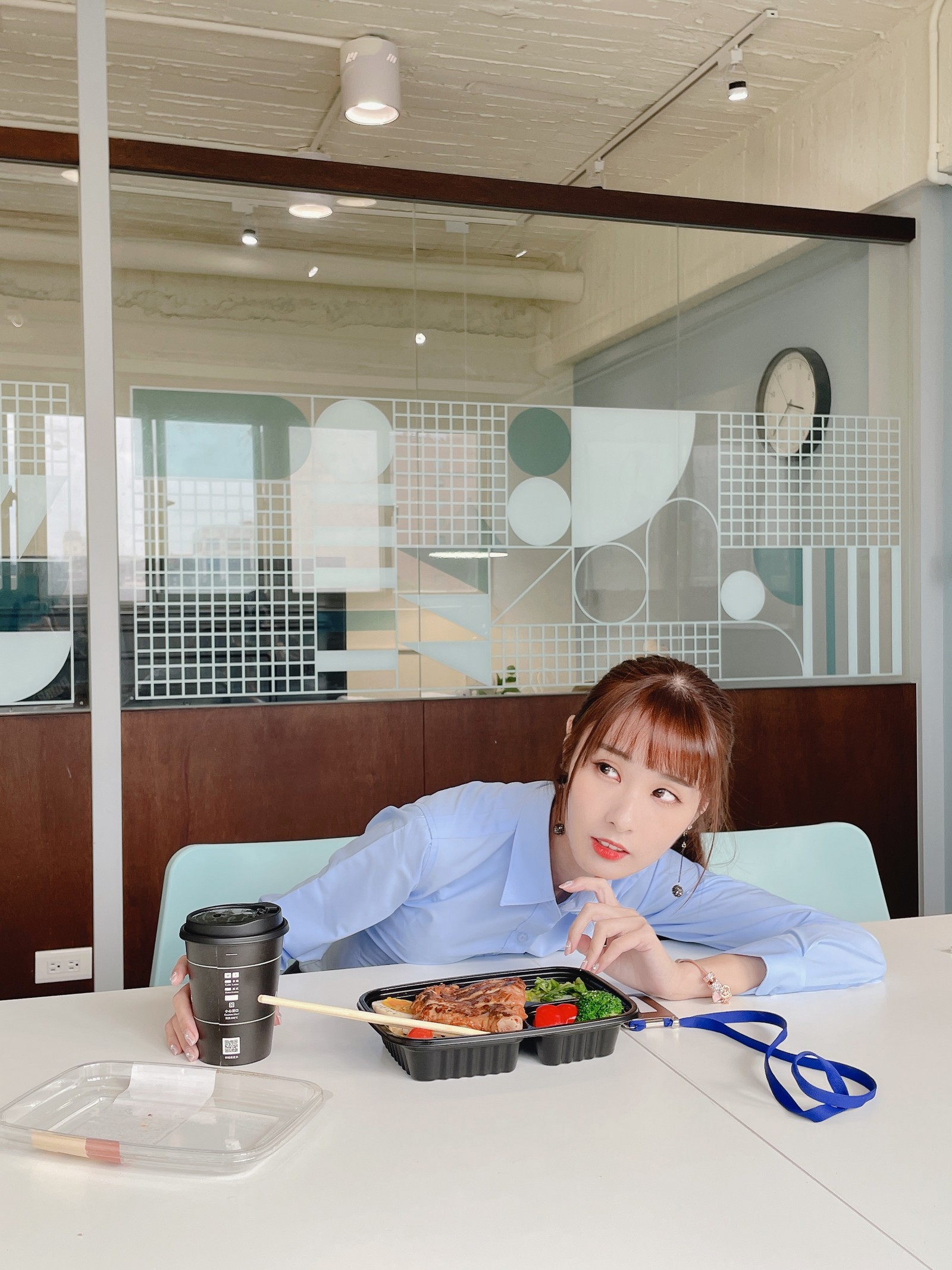 泥泥汝 OL 女郎 B 主题 写真＋视频合集｜高人气职业风作品（350P｜12V｜840MB）插图1