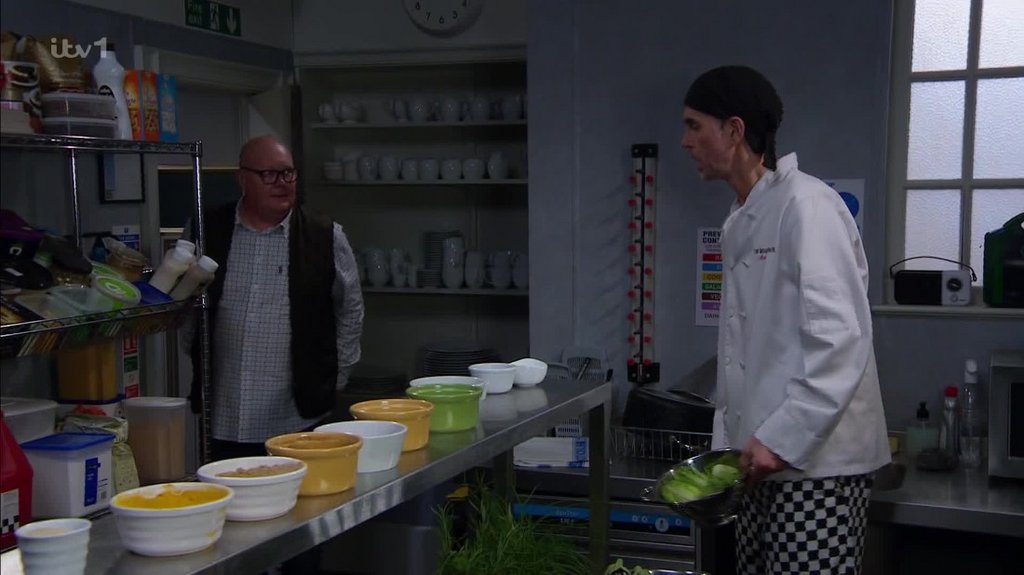 [Image: b3fpnrw06q6p.jpg]