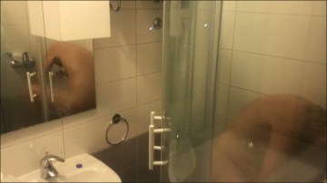 [Image: Voyeur38095130322.jpg]